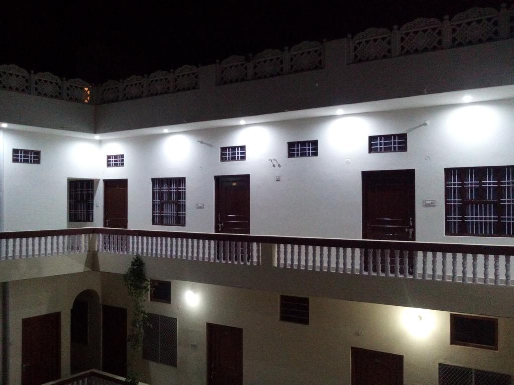 بوشكار Keshav Palace المظهر الخارجي الصورة