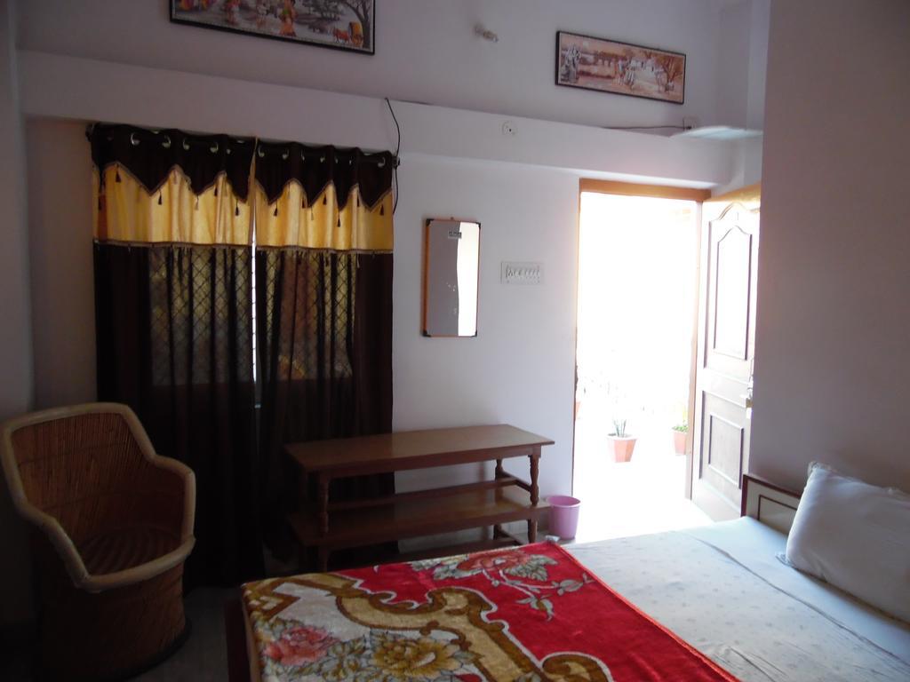 بوشكار Keshav Palace المظهر الخارجي الصورة